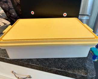 Vtg Large tupperware container,  $8