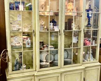 Vintage Chinoiserie Lit Breakfront