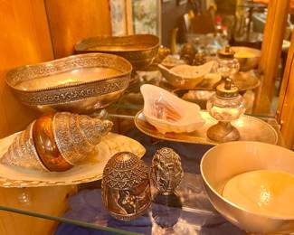 Assorted sea shell decor and more