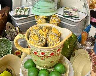Kitchen lot