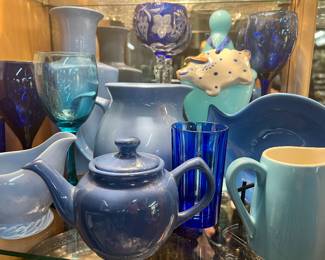 Lot of blue porcelain
