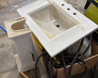 Sink & Pedestal