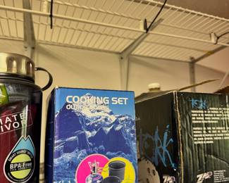 Cooking set, paintballs