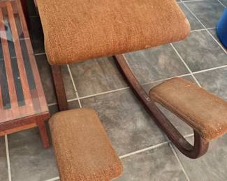 Ergonomic Kneeling Chair