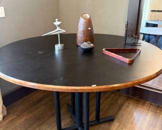 Industrial tall round table 