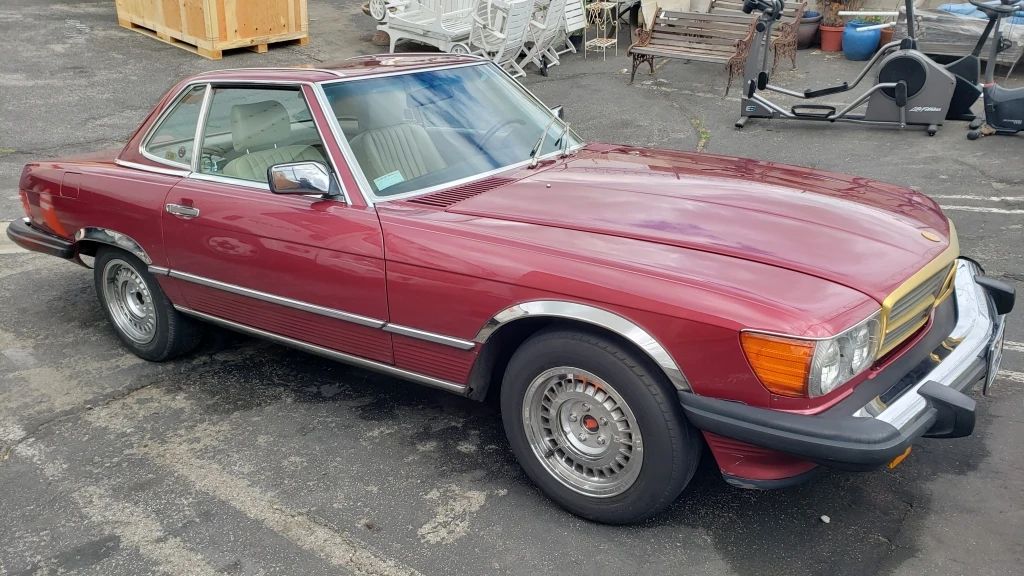 001 Lot 333c 1989 MercedesBenz 560SL