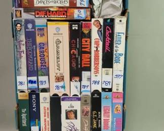 Lot # : 311 - Group of VHS movies