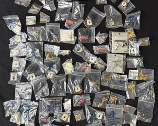 Lot # : 344h - Lot of 100 assorted pins