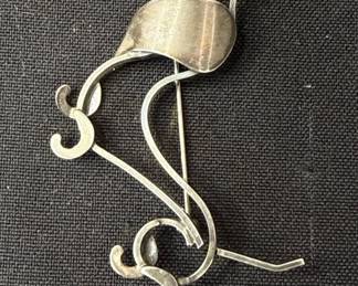 Lot # : 322h - Vintage sterling silver brooch