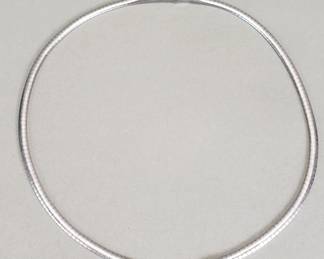 008 Lot 3 14k white gold necklace