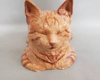 Lot # : 92 - Ceramic cat figurine