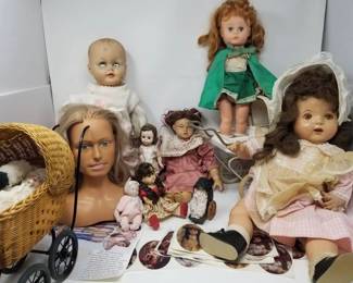 Lot # : 356 - Group of vintage dolls and accessories