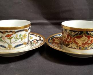 Lot # : 211 - Christian Dior tea cups and saucers