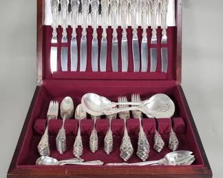 002 Lot 263 79piece Wallace sterling silver flatware set