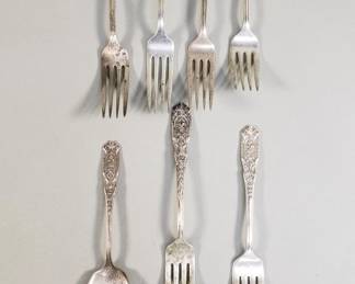 025 Lot 9 Westmorland sterling silver forks and spoon