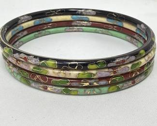 Lot # : 177 - Group of four cloisonné floral pattern enameled bangle bracelets