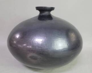 Lot # : 170 - Vintage black clay vessel