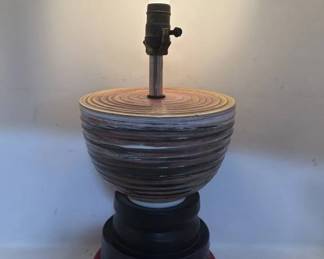 Lot # : 137 - Handmade table lamp