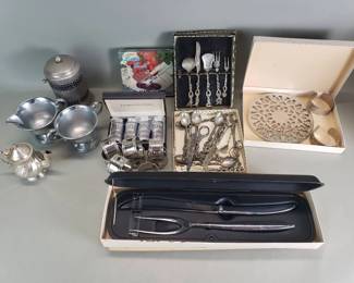 Lot # : 320 - Group of silverplate napkin rings, salt & pepper shakers, spoons, etc.