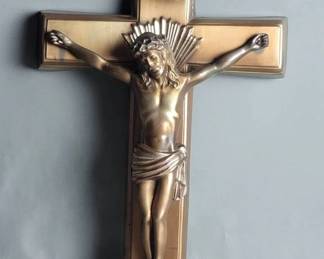 Lot # : 209 - Vintage copper tone metal crucifix