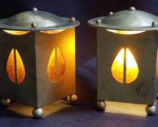 Lot # : 204 - Pair of vintage brass table lamps
