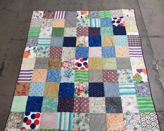 Lot # : 165 - Vintage patchwork quilt