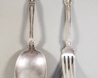 052 Lot 5 Gorham Chantilly sterling silver fork and server