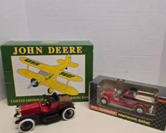 Lot #366 John Deere & Farm Equipment Collectible Models | Die-Cast Tractor, Farm Machinery & Display Collection