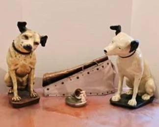 Lot #284 Nipper RCA Victor Dog Collection | Gramophone Horn & Vintage Advertising Display