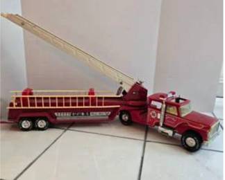 Lot #278 Nylint Aerial Hook & Ladder Fire Truck | Vintage Pressed Steel Toy with Extendable Ladder
