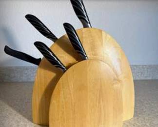 Lot #166 Isaac Mizrahi Designer Knife Set with Modern Wooden Knife Block | Contemporary Kitchen Cutlery Collection