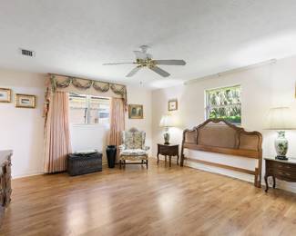 21Primary Bedroom