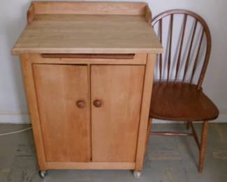 KITCHEN CABINET
