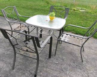 PATIO SET