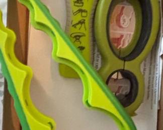 in MultiFunction Jar and Bottle Opener Set