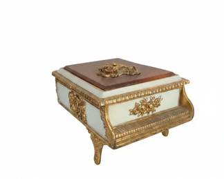 Sankyo Musical Grand Piano Trinket Box