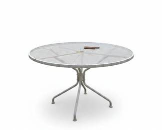 Vintage Russell Woodard Style Mesh Patio Set with Round Table and Chairs second image