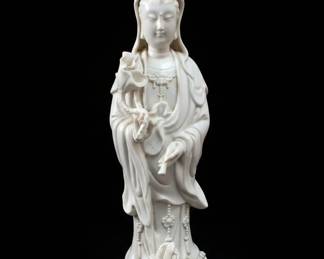 Blanc de Chine Porcelain Guanyin Figurine with Lotus