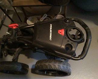 TOURTREK COLAPSABLE PULL GOLF CART $75