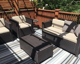 CRATE AND BARREL Patio set. Loveseat 2 chair and center table $450. Purchased over $2000
