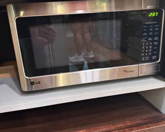 LG microwave -$50