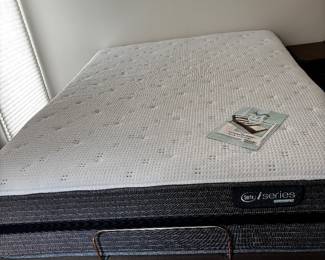 ONE OF THREE LIKE NEW QUEEN SIZE ADJUSTABLE BEDS WITH REMOTES