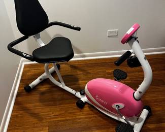 LIKE NEW SUNNY EXERCISE BICYCLE