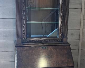 BEAUTIFUL KARGES LIGHTED SECRETARY CHINA HUTCH