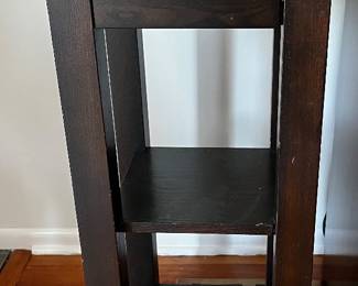 SIDE TABLE