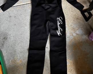 WET SUITS
