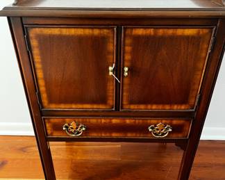 DREXEL CHIPPENDALE CABINET/NIGHTSTAND