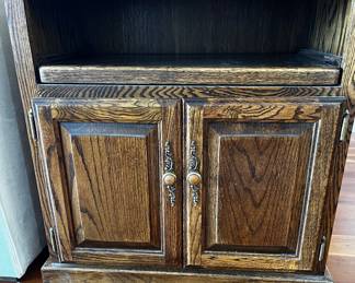 SOLID WOOD CABINET WITH SLIDING SHELF