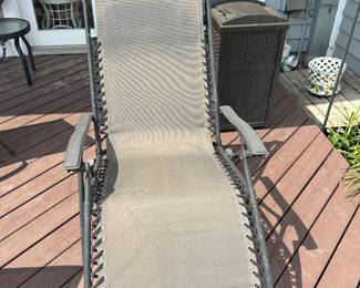 ZERO GRAVITY CHAIR