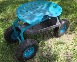 Rolling metal garden tool seat